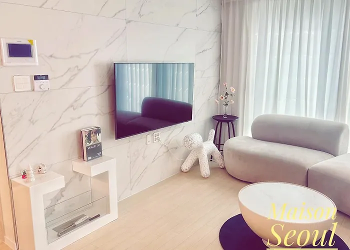 Newly Built Premium Near Hongdae And Mangwon Market With Elevator And Two Bathrooms 서울특별시