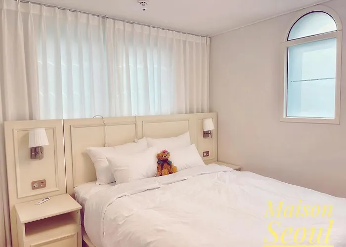 Newly Built Premium Near Hongdae And Mangwon Market With Elevator And Two Bathrooms * 서울특별시