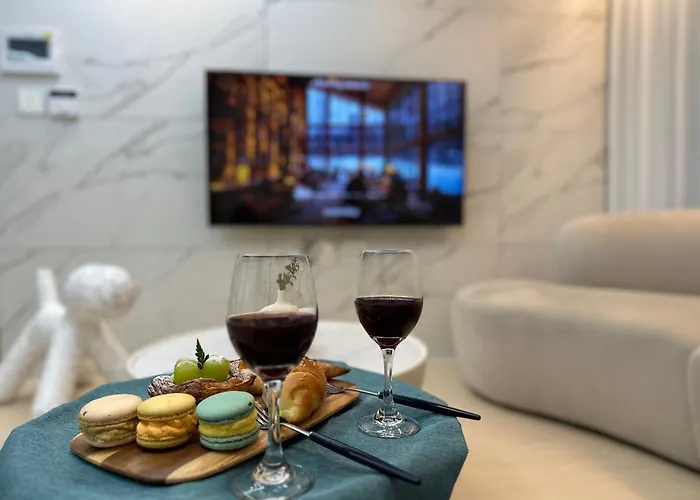 Newly Built Premium Near Hongdae And Mangwon Market With Elevator And Two Bathrooms 아파트