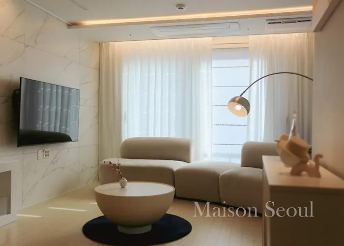 아파트 Newly Built Premium Near Hongdae And Mangwon Market With Elevator And Two Bathrooms