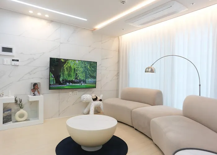 아파트 Newly Built Premium Near Hongdae And Mangwon Market With Elevator And Two Bathrooms *