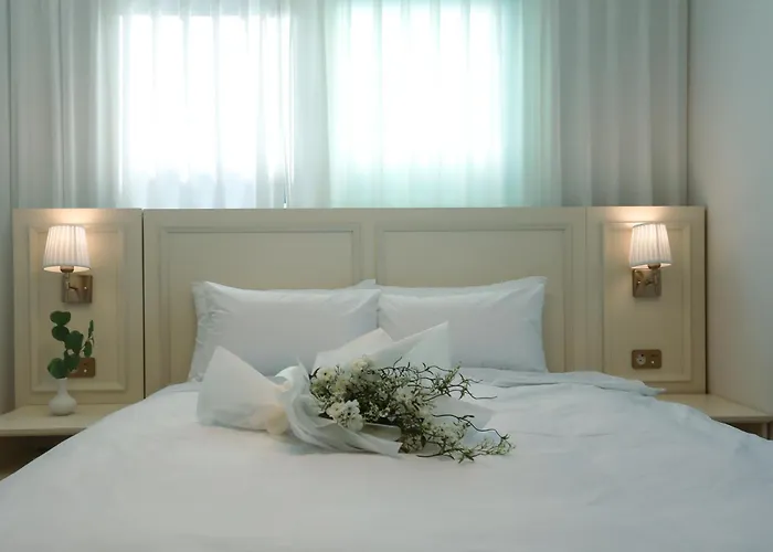 Newly Built Premium Near Hongdae And Mangwon Market With Elevator And Two Bathrooms