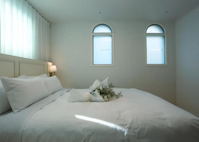 아파트 Newly Built Premium Near Hongdae And Mangwon Market With Elevator And Two Bathrooms *