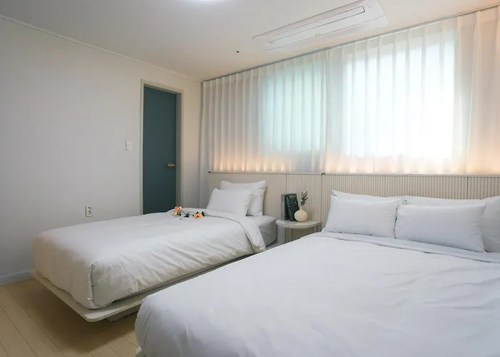 Newly Built Premium Near Hongdae And Mangwon Market With Elevator And Two Bathrooms 아파트 서울특별시