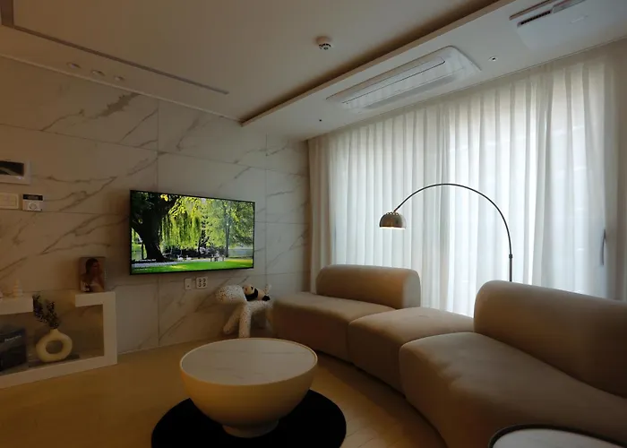 아파트 Newly Built Premium Near Hongdae And Mangwon Market With Elevator And Two Bathrooms *