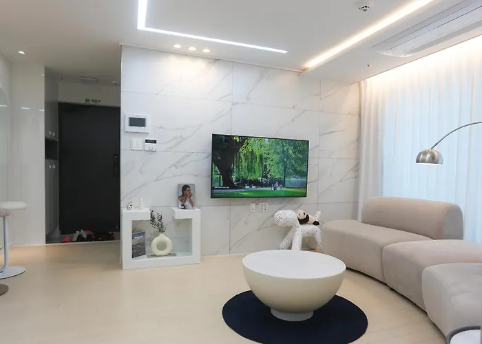 아파트 Newly Built Premium Near Hongdae And Mangwon Market With Elevator And Two Bathrooms *