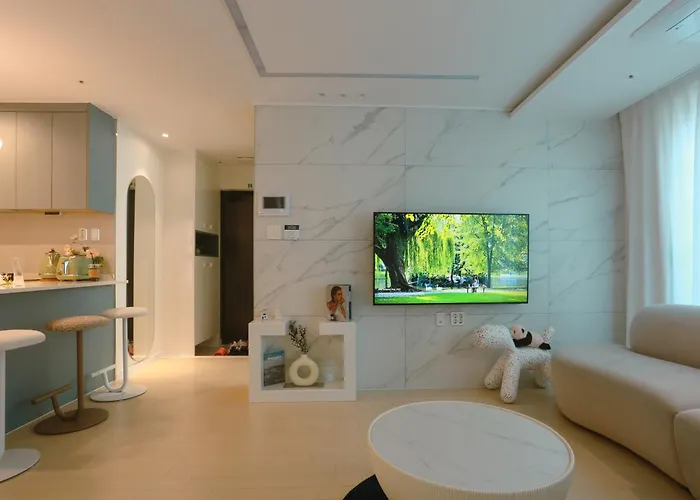 Newly Built Premium Near Hongdae And Mangwon Market With Elevator And Two Bathrooms * 서울특별시