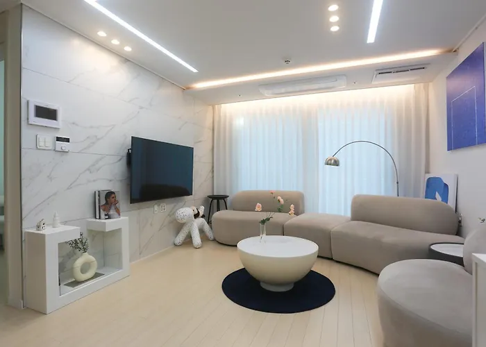 아파트 Newly Built Premium Near Hongdae And Mangwon Market With Elevator And Two Bathrooms *