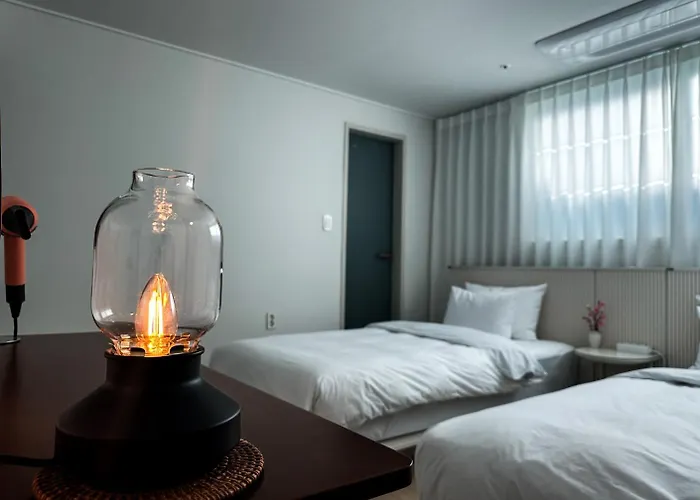 Newly Built Premium Near Hongdae And Mangwon Market With Elevator And Two Bathrooms